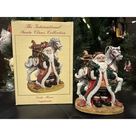 The International Santa Claus Collection "Yugoslavian Deda Mraz" SC82 2005 EUC - Picture 1 of 7